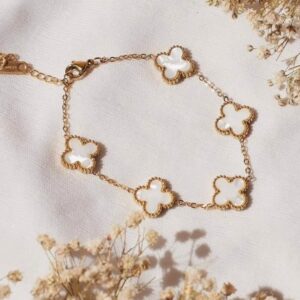 Clover braclet  White